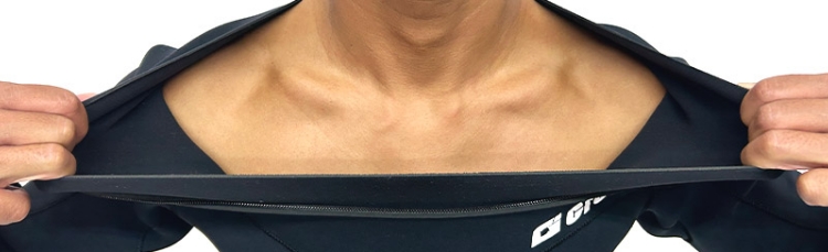 4.開口部（首周り）