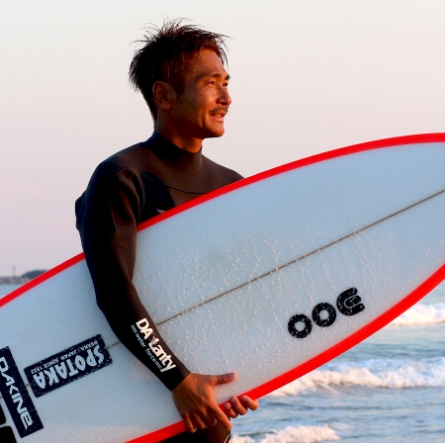 スポタカサーフ スタッフ今西