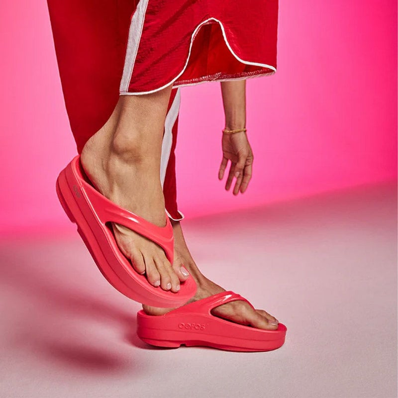 ウーフォスウーメガ200044リカバリーサンダル23SS春夏OOmegaOOFOSレディース