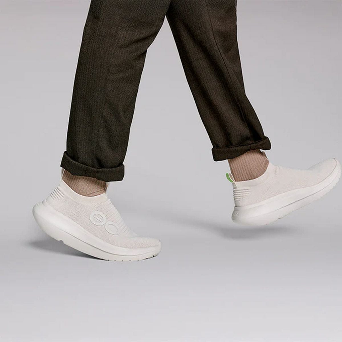 ウーフォスOOFOSMensOOmyZen200095