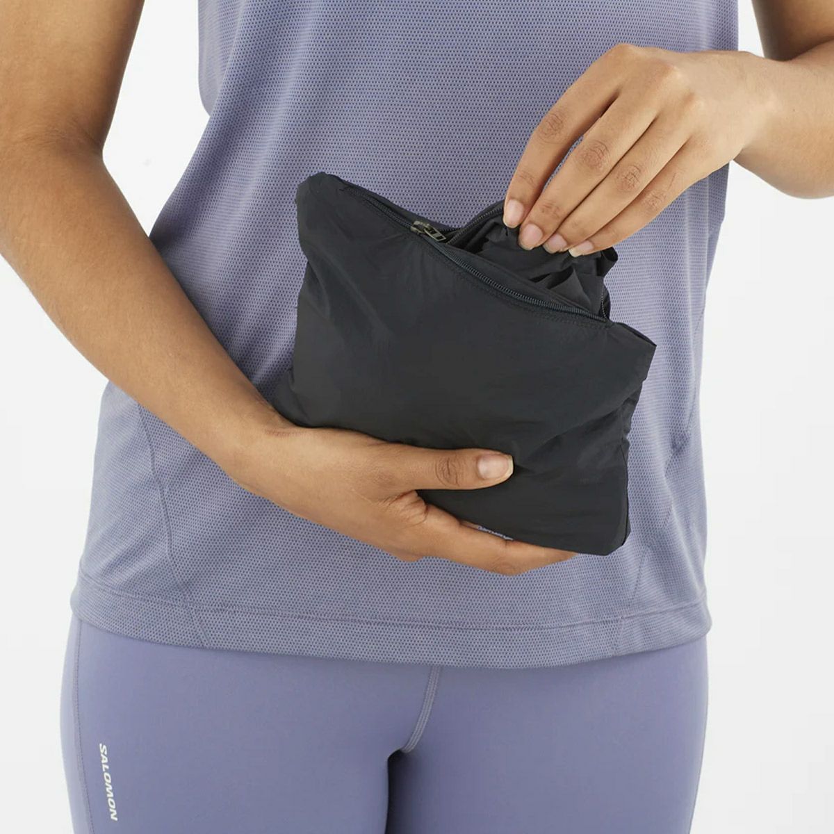 サロモンSALOMONランニングウェアアウタージャケットSHKOUTFLYJKTLC2417100レディース女性25FA秋冬