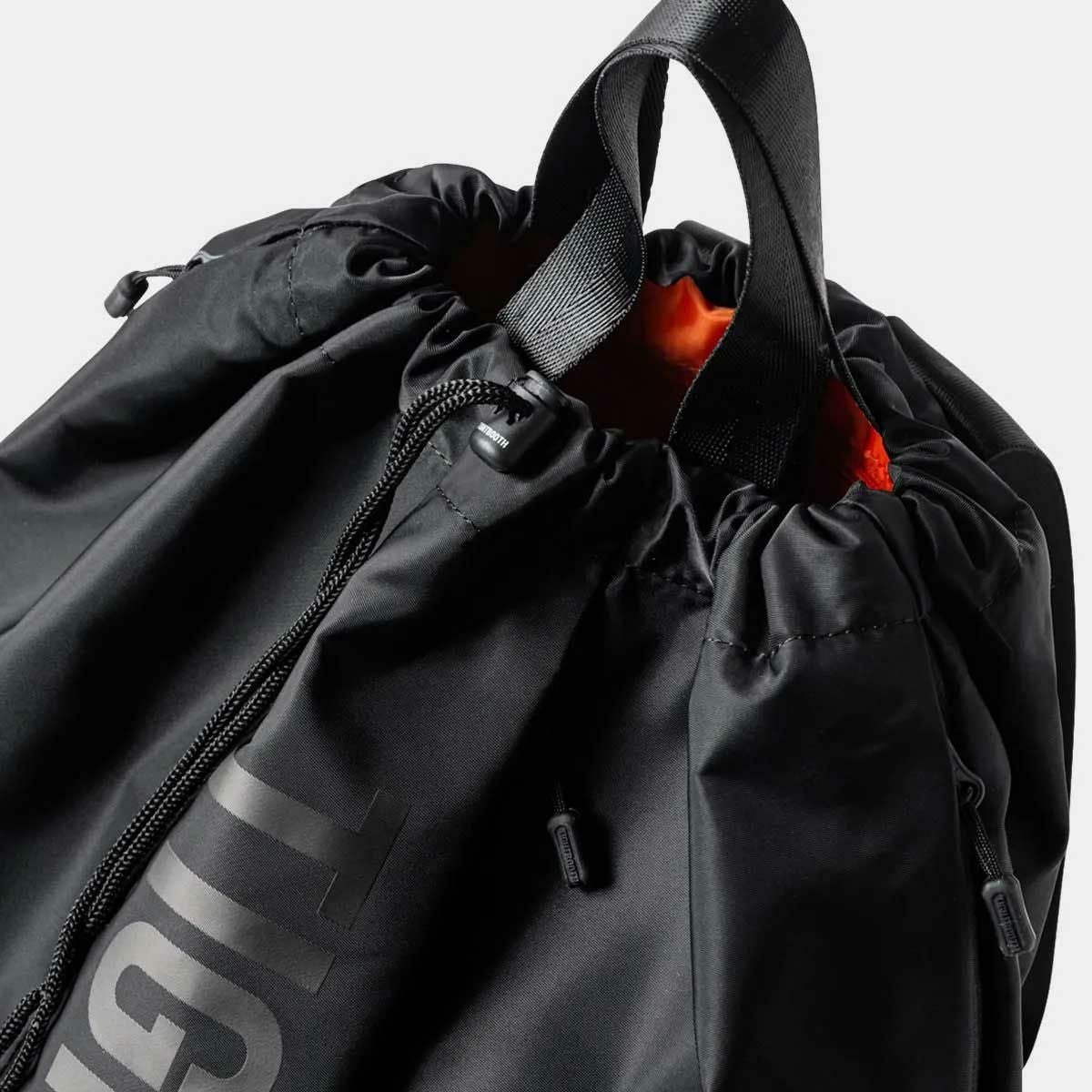 タイトブースTIGHTBOOTHスケボースケートボード鞄バッグリュックサックバックパックデイパックロゴナップサックLOGOKNAPSACSU25-A01メンズレディースユニセックス25SU春夏