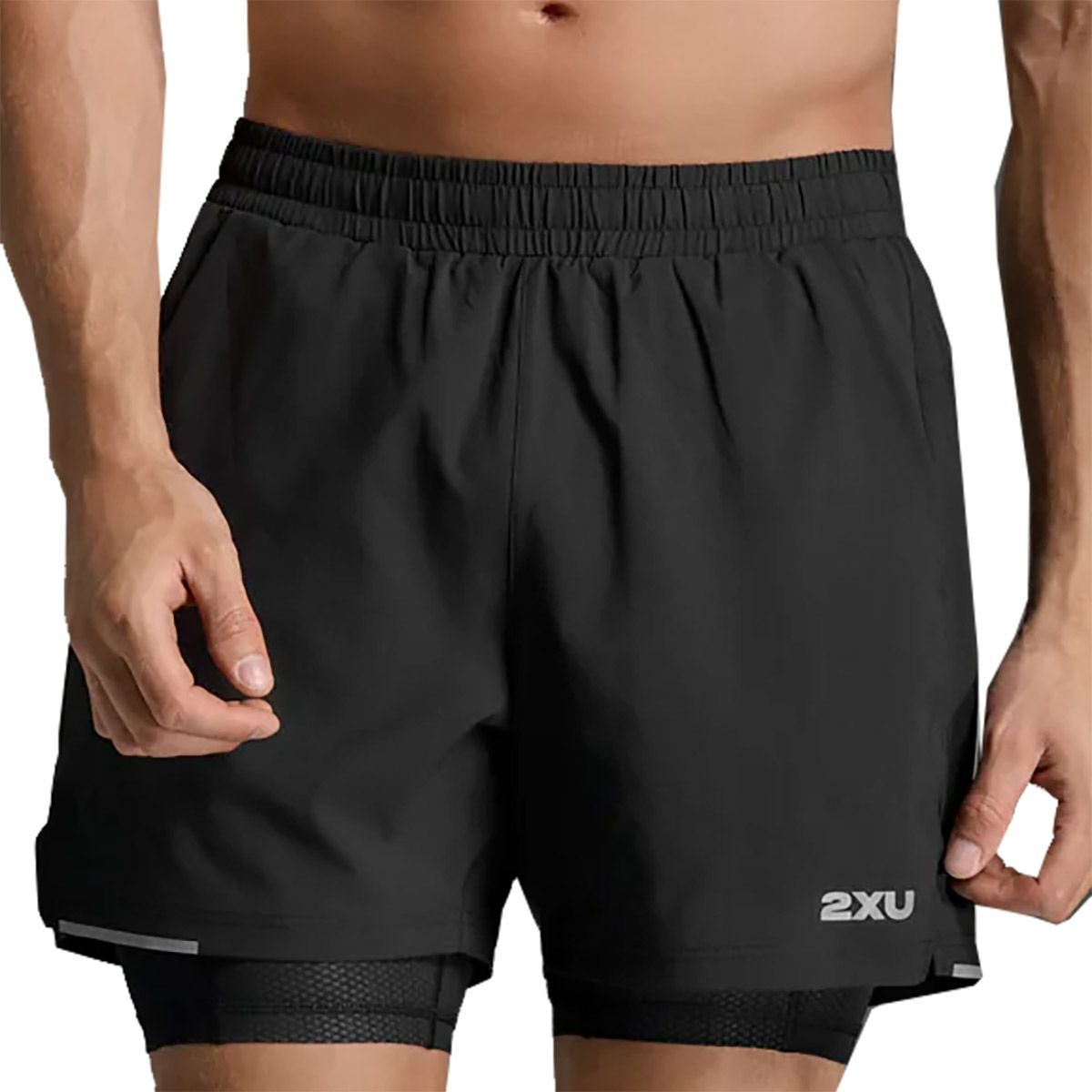 2XUツータイムズユーランニングウェアボトムスショートハーフパンツ短パンAeroMesh2-in-15InchShortsMR7351Bメンズ男性25FA秋冬