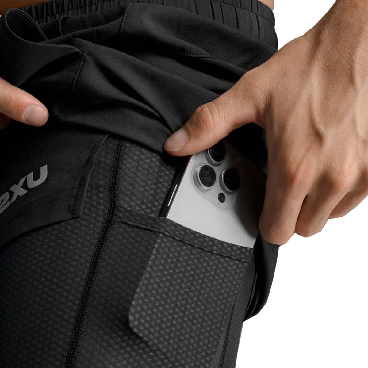 ツータイムズユー 2XU ランニング ウェア ボトムス ショート ハーフ