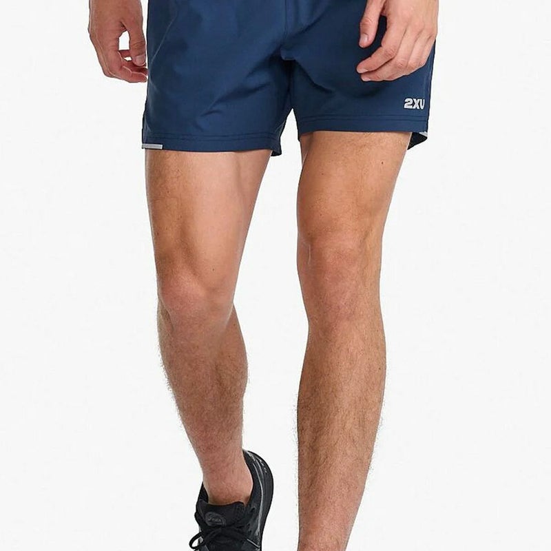 2XUツータイムズユーランニングウェアボトムスショートハーフパンツ短パンエアロ5インチショート2.0Aero5InchShorts2.0MR6903Bメンズ男性25FA秋冬