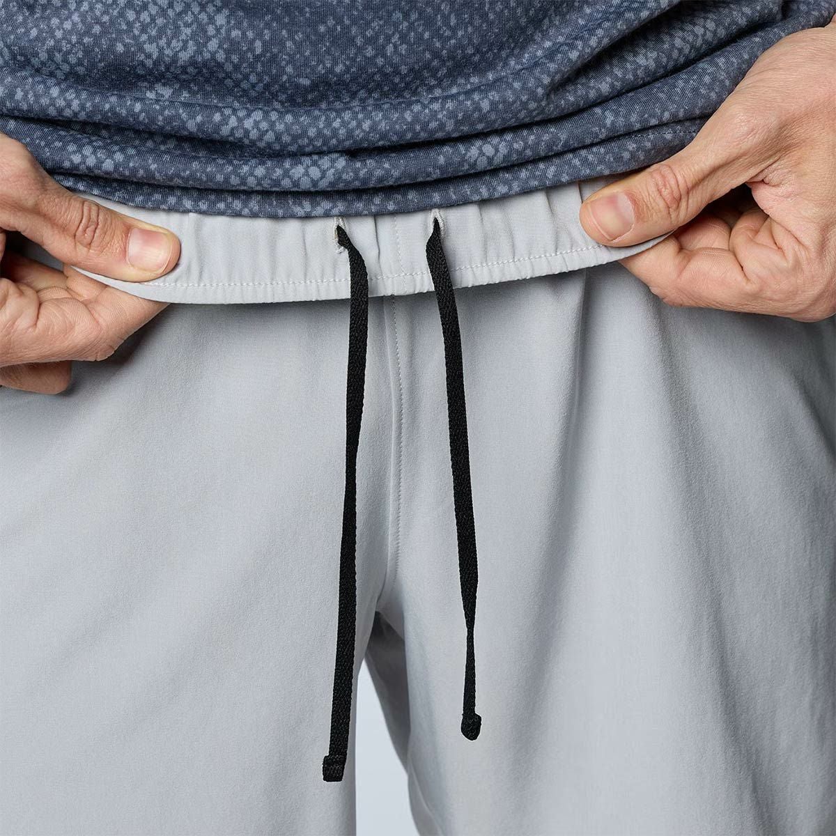 アンダーアーマーUNDERARMOURジムフィットネスヨガウェアボトムスショートハーフパンツ短パンウーブン7インチショーツWOVEN7inShort1384809-011メンズ男性25FA秋冬