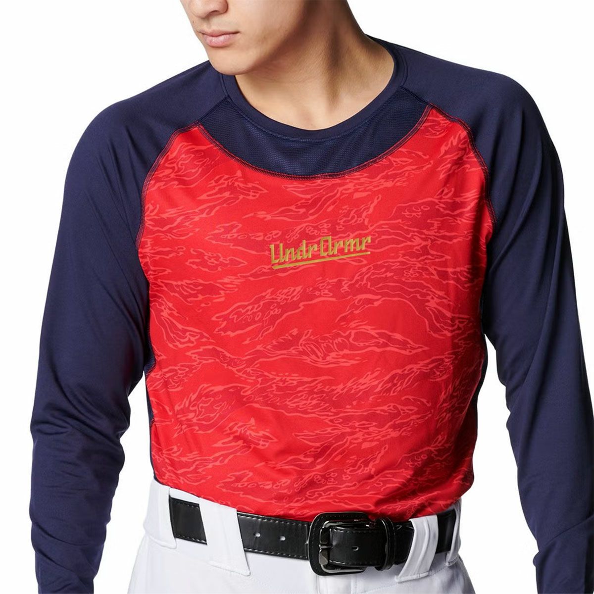 アンダーアーマーUNDERARMOURベースボール野球ソフトボールウェアインナーシャツアンダーシャツヒートギアコンフォートフィッティドカモロングスリーブクルーネックシャツHGCOMFORTFITTEDLSNOV6001309-600メンズ男性25FA秋冬