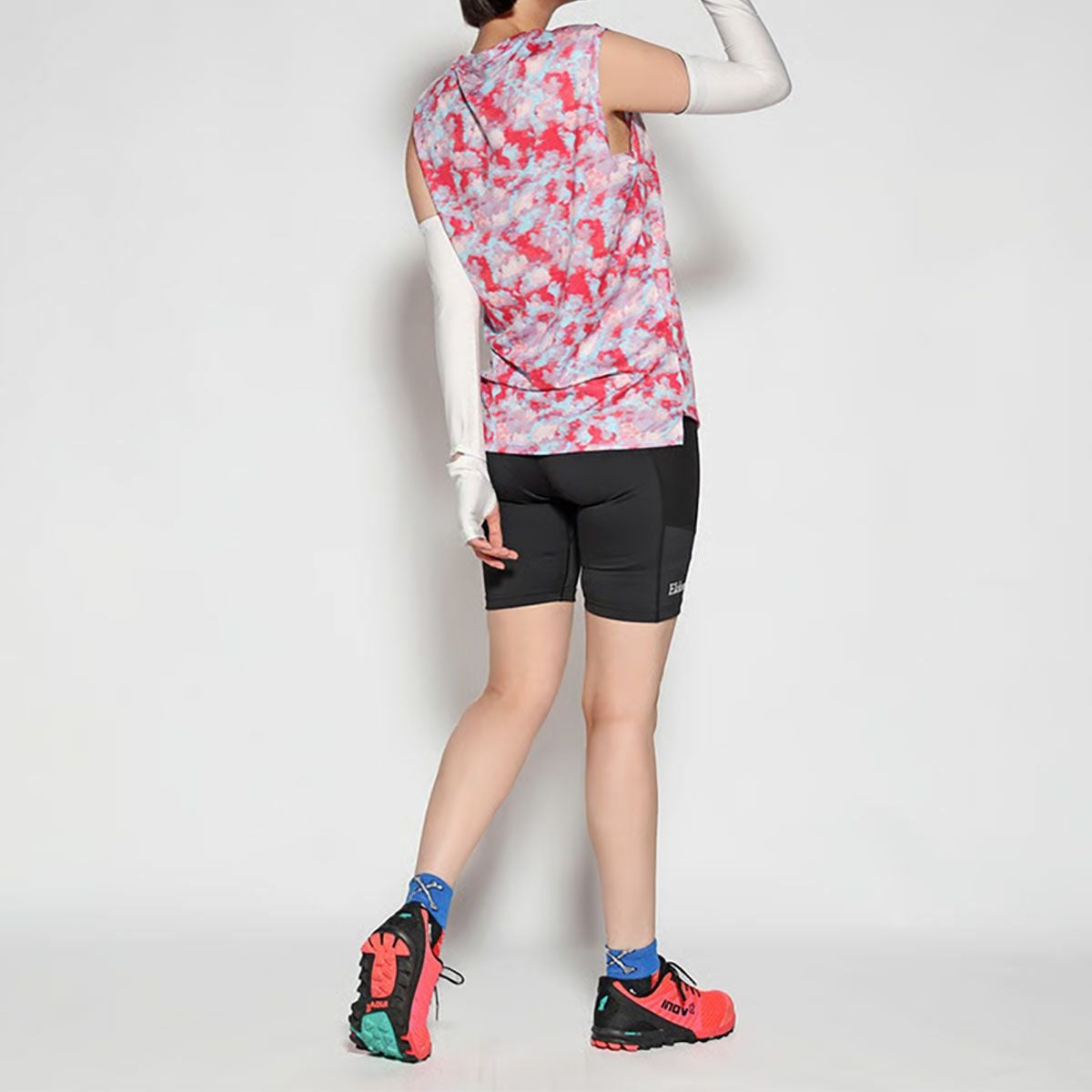 エルドレッソELDORESOランニングウェアノースリーブタンクトップJoshuaSleevelessE1222025メンズレディースユニセックス25FA秋冬