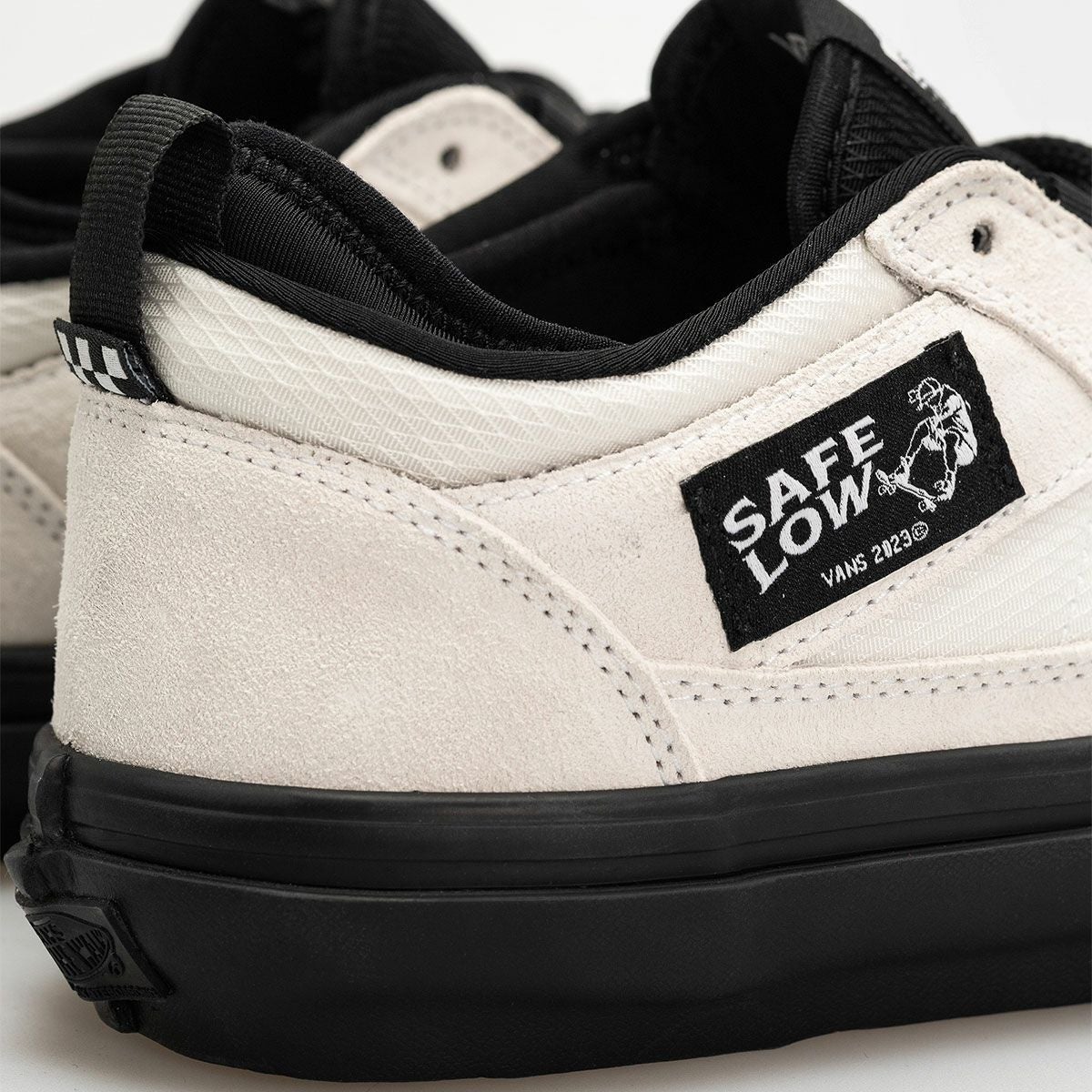 バンズVANSスケボースケートボードスケシュースニーカーシューズ靴SkateSafeLowVN000EEHBWIメンズ男性25FA秋冬