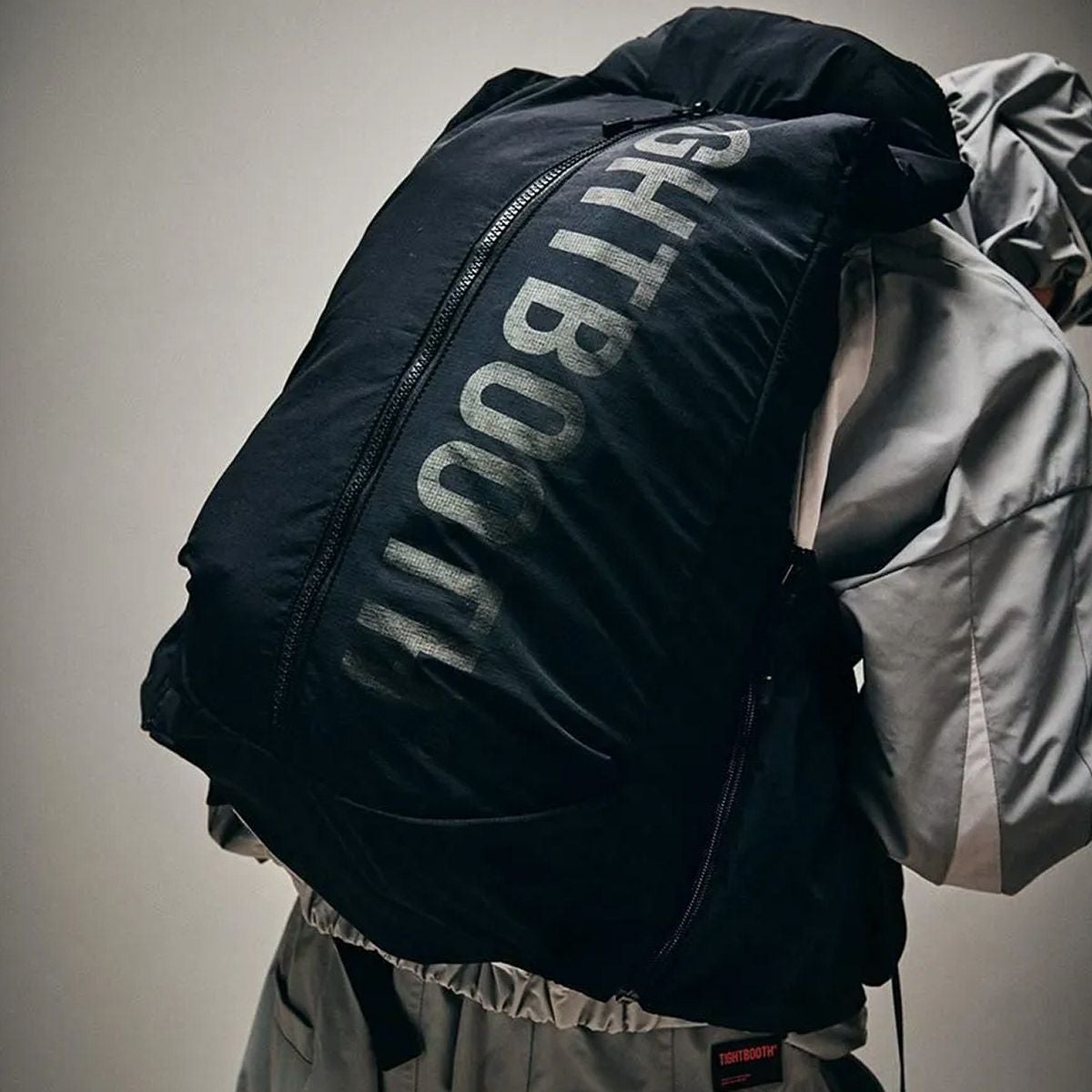 タイトブースTIGHTBOOTHスケボースケートボード鞄バッグリュックサックバックパックデイパックベストバックパックVESTBACKPACKFW25-A02メンズレディースユニセックス25HO秋冬