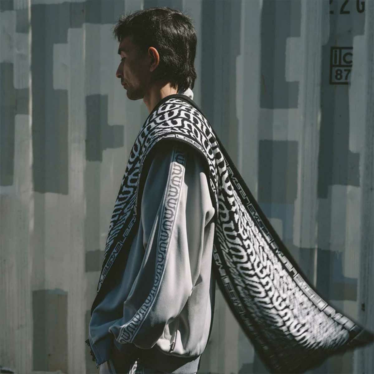 セール23%OFF!】エビセン EVISEN ロゴ スカーフ E LOGO SCARF 25FW セール23%OFF!】エビセン EVISEN ロゴ スカーフ E LOGO SCARF 25FW