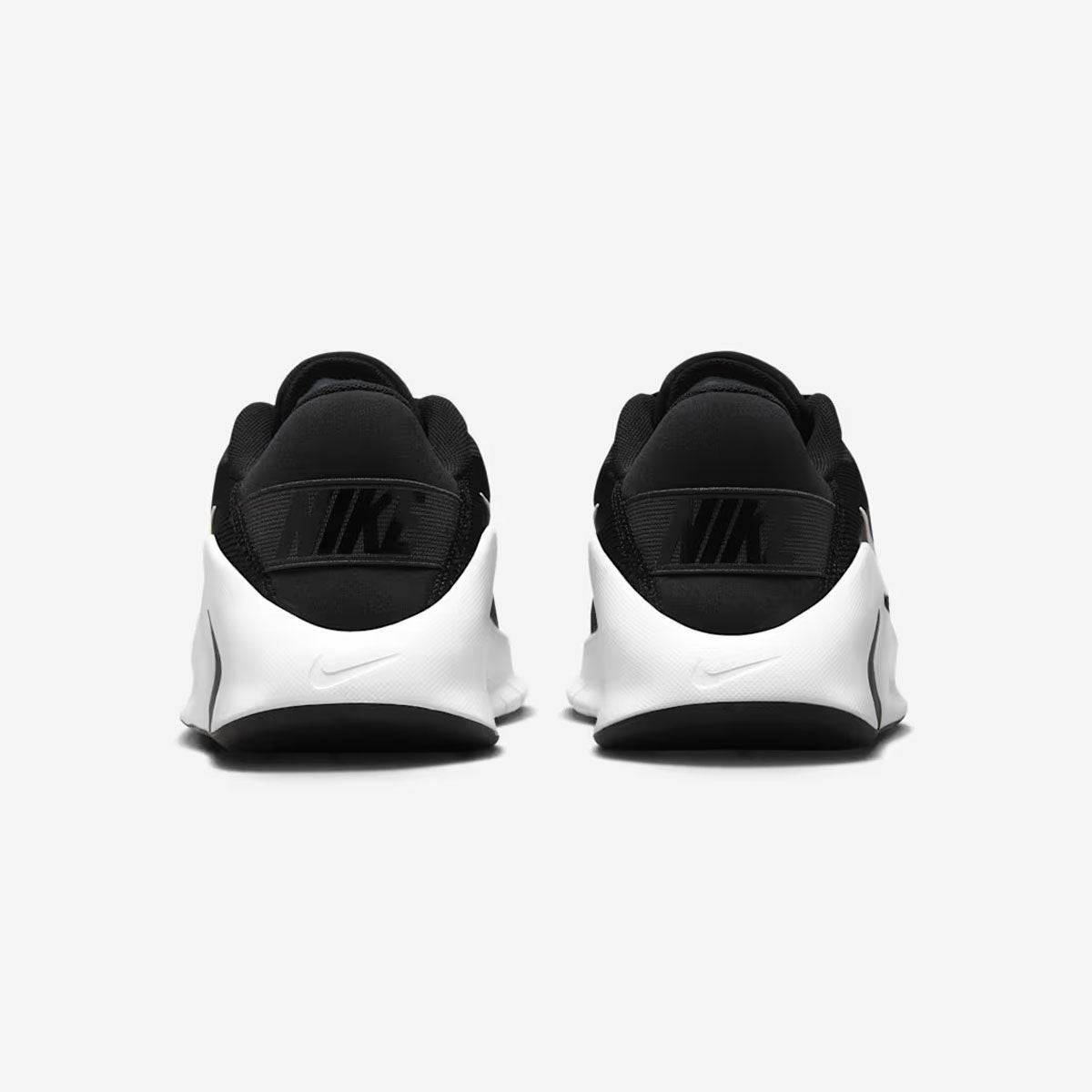 ナイキNIKEジムフィットネスヨガトレシュートレーニングシューズフレックストレインワークアウトシューズHV9981-003レディース女性25HO秋冬