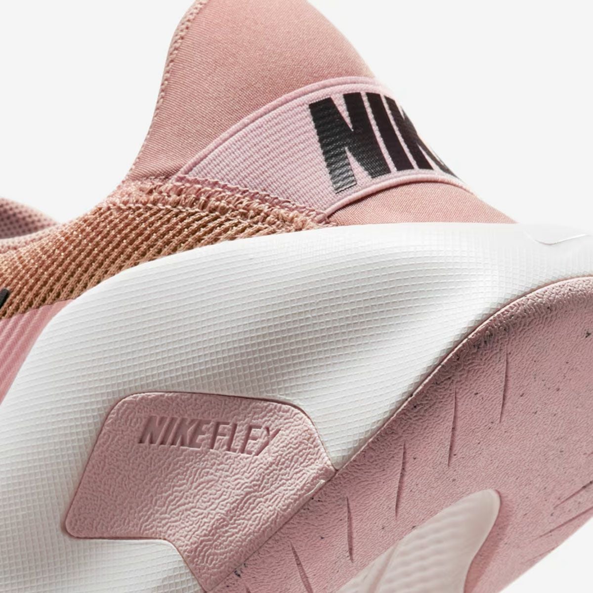 ナイキNIKEジムフィットネスヨガトレシュートレーニングシューズフレックストレインワークアウトシューズHV9981-200レディース女性25HO秋冬