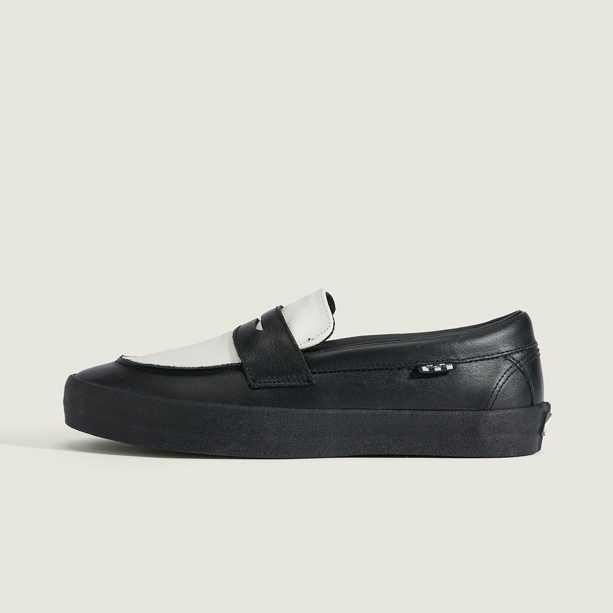 セール14%OFF！】ヴァンズ VANS メンズ スケートボード シューズ