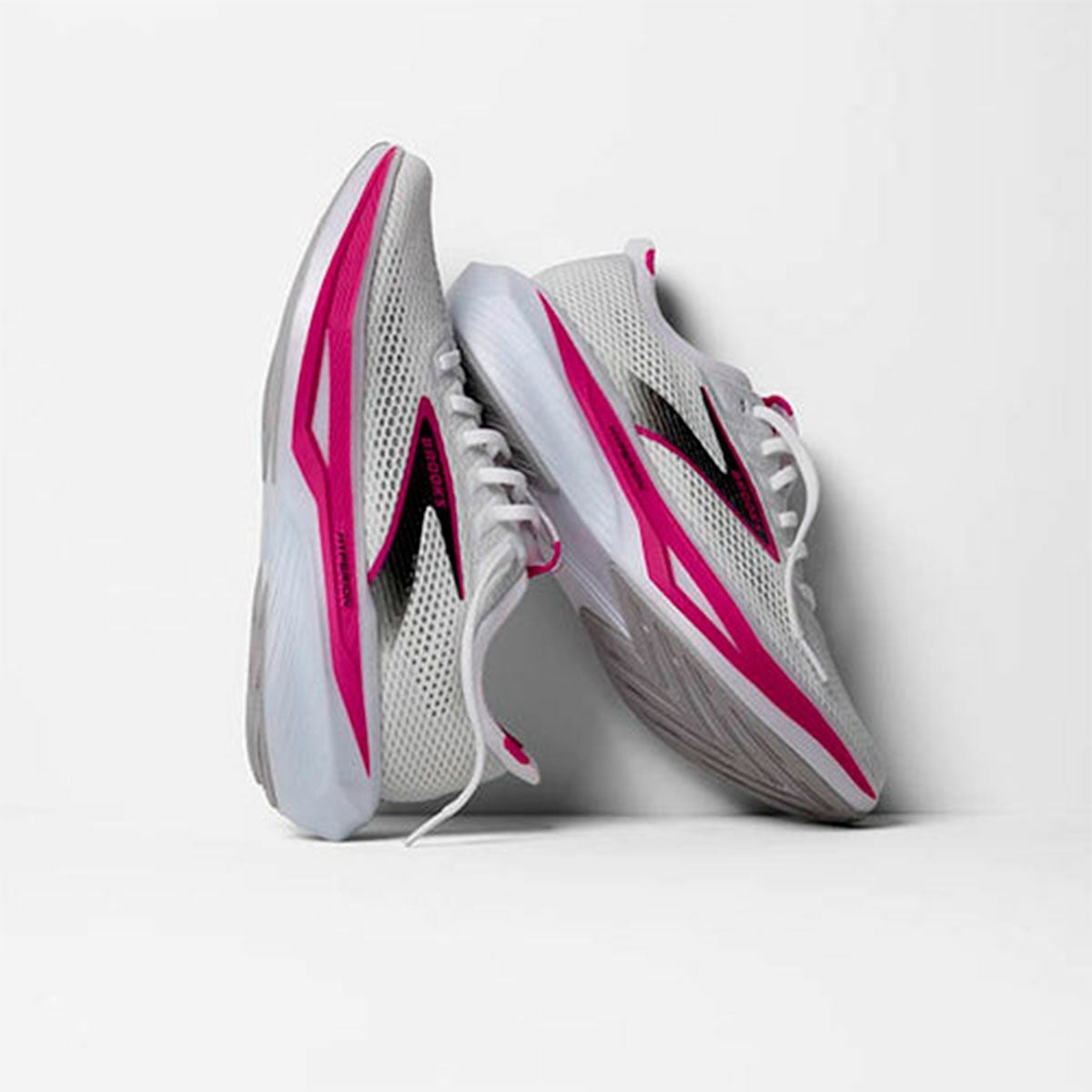 ブルックスBROOKSランニングランシューシューズ靴ハイペリオン3ホワイト/ピンクHyperion31204531B189-WPレディース女性26SP春夏