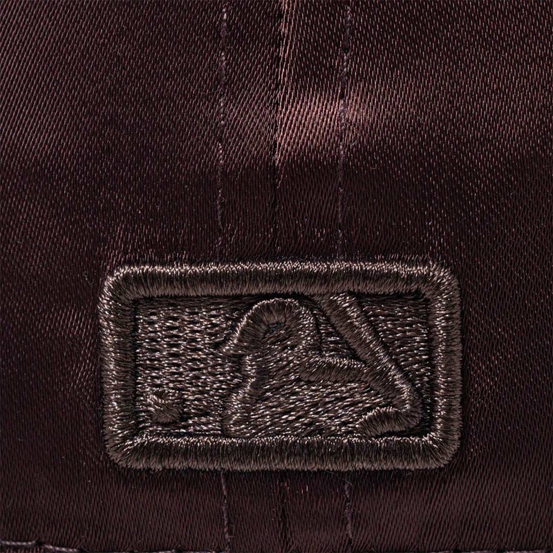 ニューエラNEWERAアウトドアカジュアル帽子キャップ59FIFTYValentine'sDayサテンニューヨークヤンキース14908298メンズレディースユニセックス26SP春夏