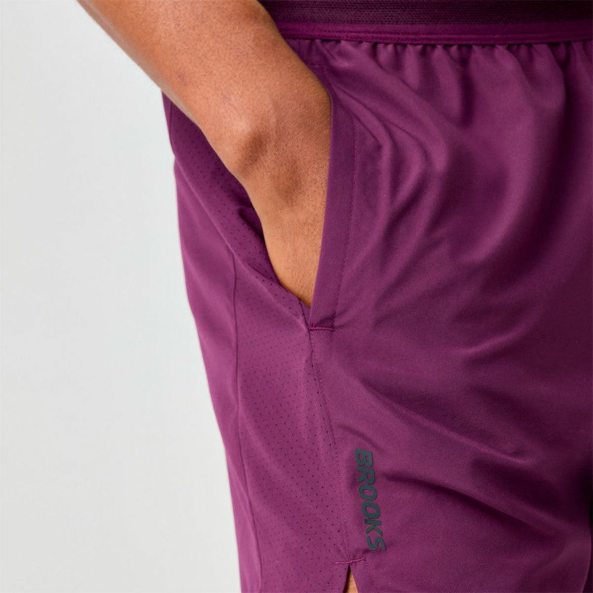 ブルックスBROOKSランニングウェアボトムスショートハーフパンツ短パンDashShortレッドBAM5800メンズ男性26SP春夏