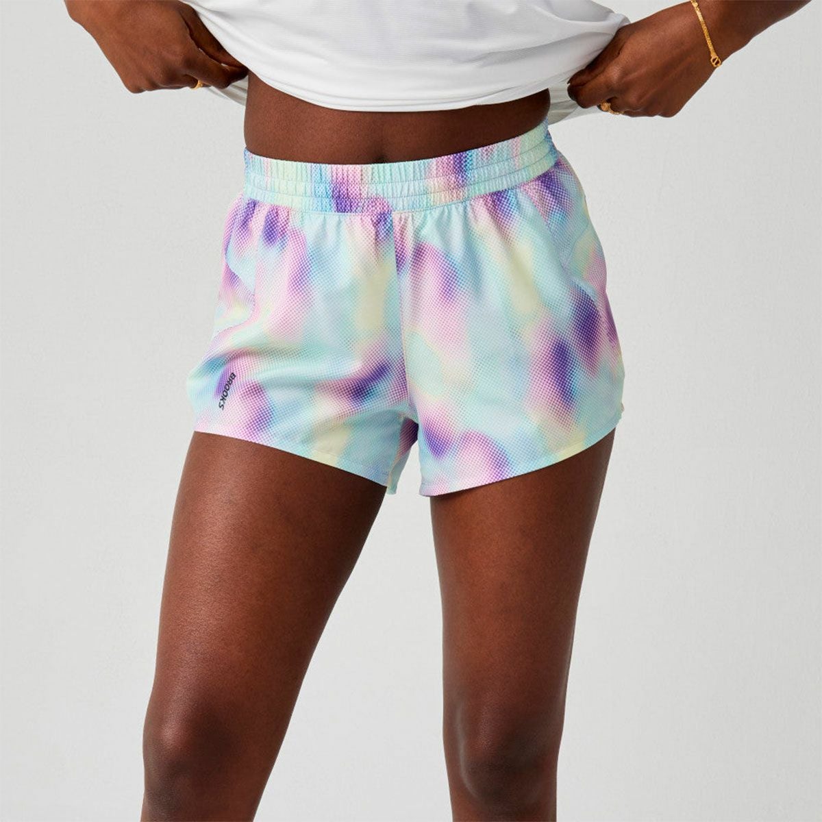 ブルックスBROOKSランニングウェアボトムスショートハーフパンツ短パンDashShortPrintedマルチBAW7590レディース女性26SP春夏