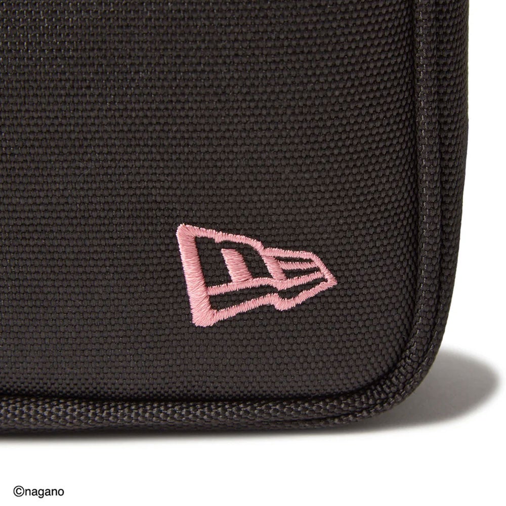 ニューエラNEWERAアウトドアカジュアル鞄バッグショルダーバッグSquareShoulderPouchスクエアショルダーポーチ1.5Lちいかわ/ちいかわ・ハチワレ・うさぎブラック14864480メンズレディースユニセックス26SP春夏