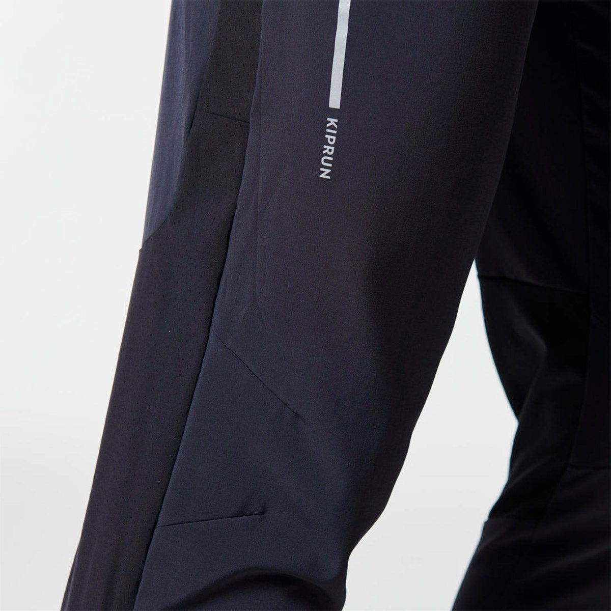 キプランKIPRUNランニングウェアボトムスロングパンツ長ズボンランニングロングパンツ軽量FIT8519080メンズ男性26SU春夏