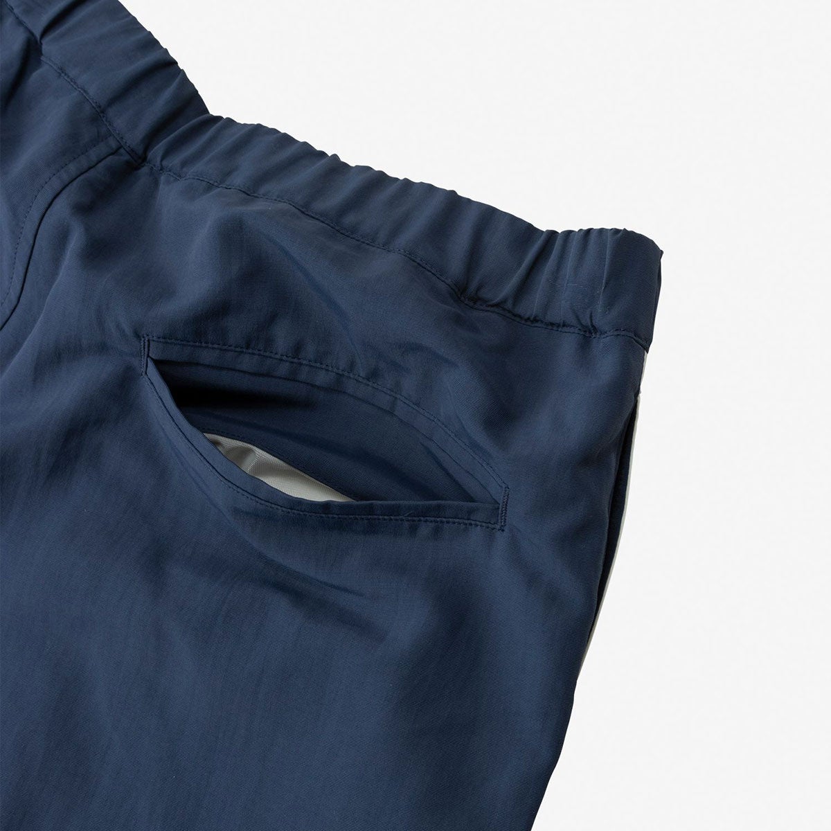 ヘリーハンセンHELLYHANSENアウトドアカジュアルウェアボトムスショートハーフパンツ短パンサイドラインウォーターショーツHE72634-SSメンズレディースユニセックス26SS春夏