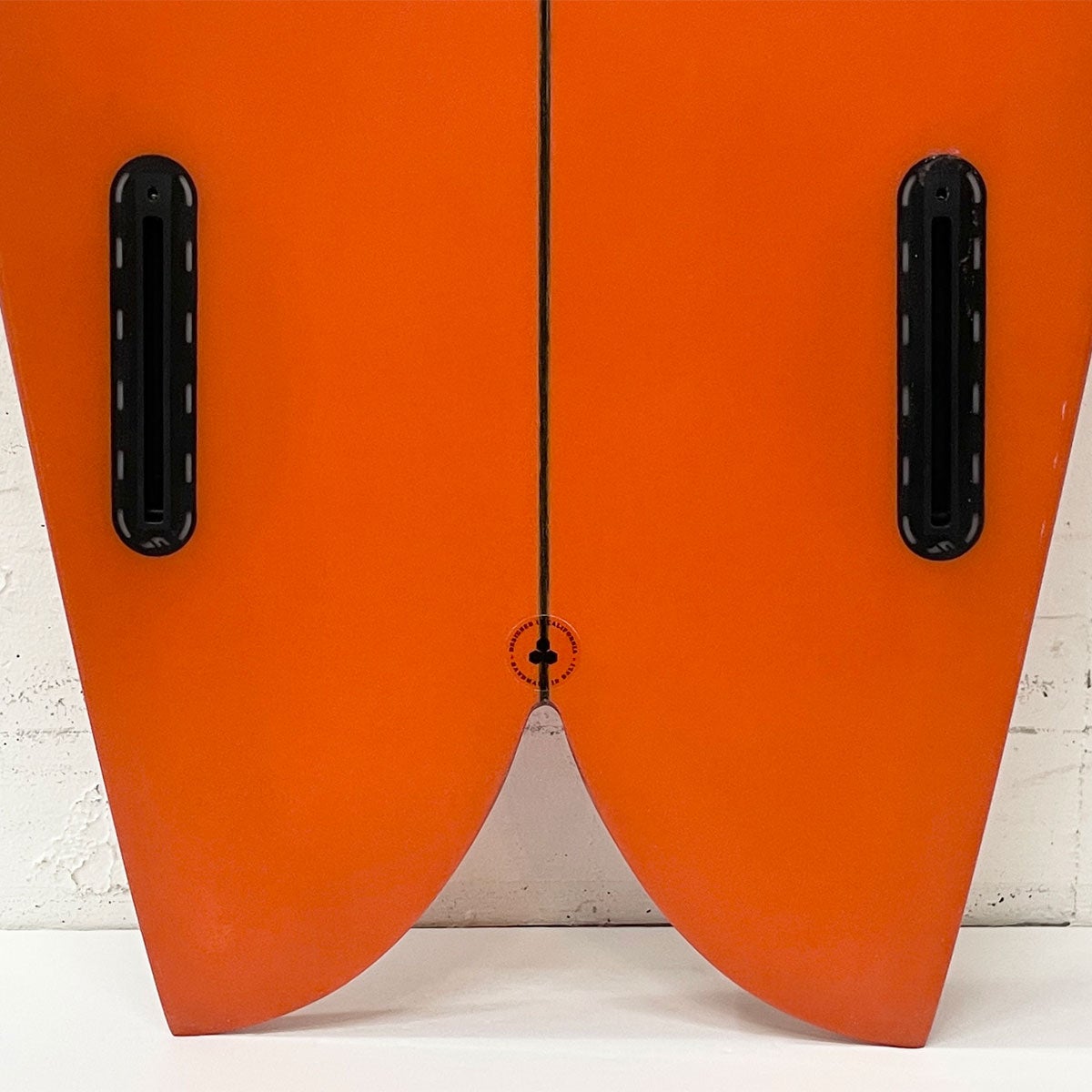 サーフボードフィン　CHANNEL S ツイン　2枚 チャネルアイランズ CHANNEL ISLANDS ツインフィン FEBS FISH ORANGE