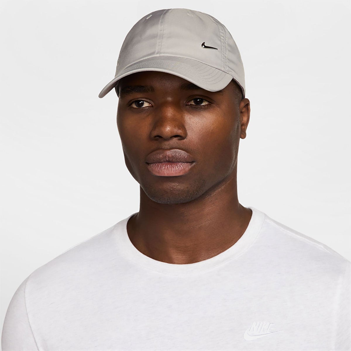 ナイキNIKEジムフィットネスヨガ帽子キャップDri-FITクラブアンストラクチャードメタルスウッシュキャップFB5372-00926SP春夏