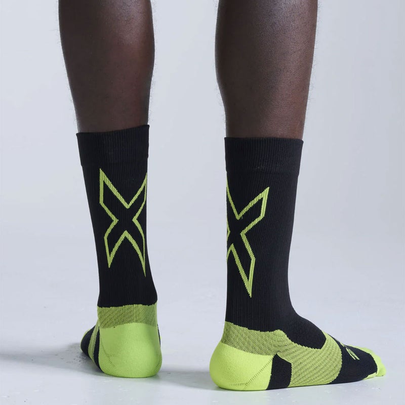 ツータイムズユー2XUランニングソックス靴下ヴェクターライトクッションクルーソックスVectrLightCushionCrewSocksUA7005E-BLKVOLメンズレディースユニセックス26SP春夏