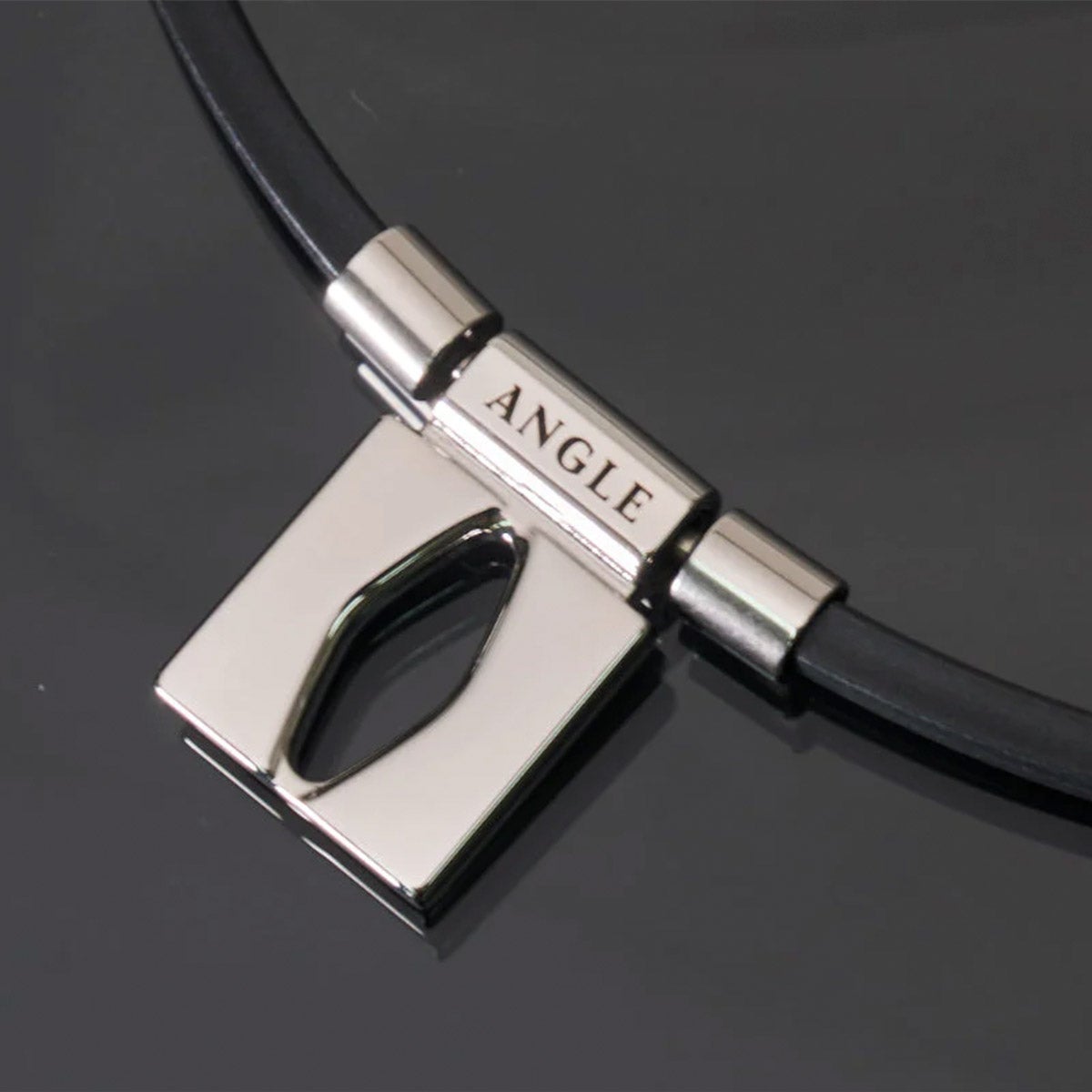 アングルANGLEベースボール野球ソフトボール磁気ネックレスANGLEe.MODEL01NECKLACEプラチナAE01NPL26SU春夏