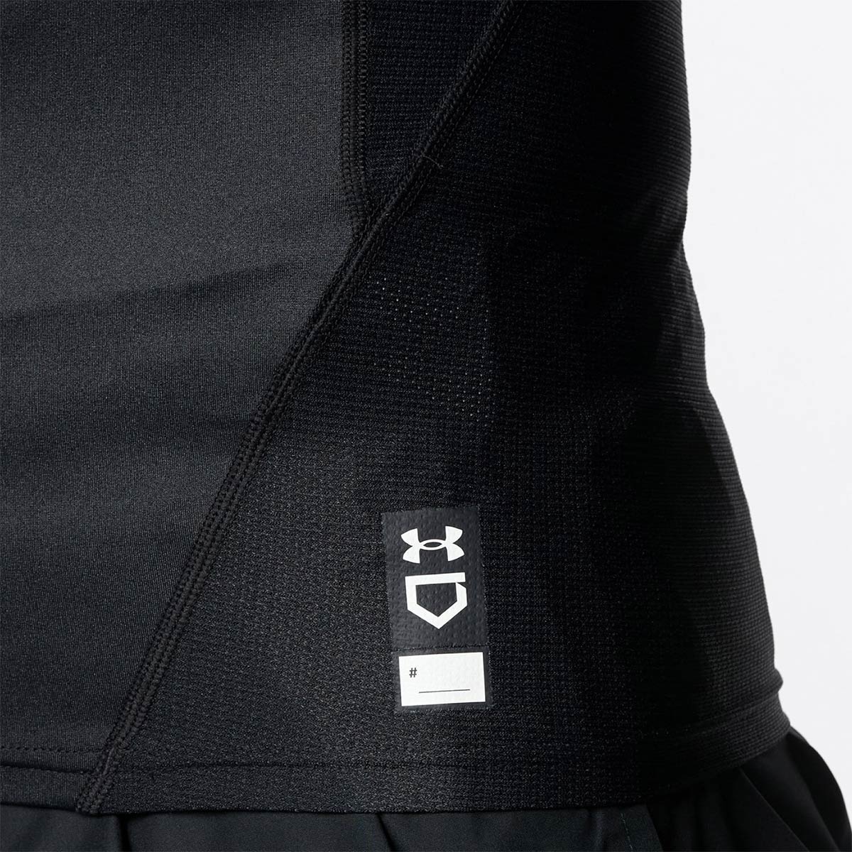 アンダーアーマーUNDERARMOURジムフィットネスヨガウェア長袖TシャツロンTアイソチルコンプレッションロングスリーブクルーネックシャツ1364468-001メンズ男性26SP春夏