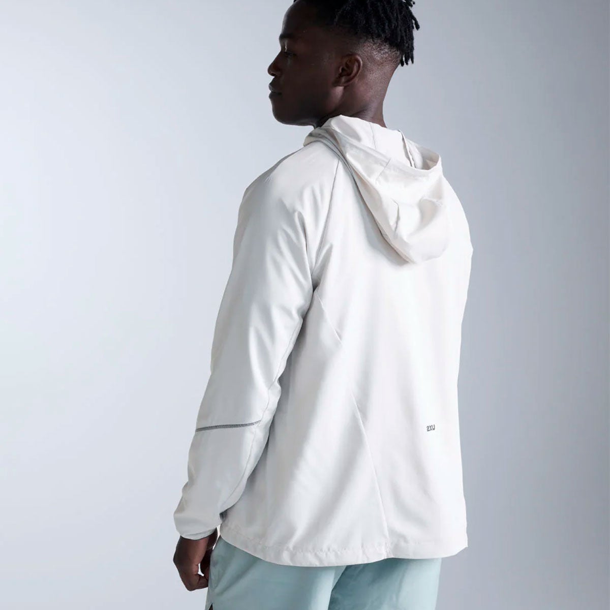 ツータイムズユー2XUランニングウェアアウタージャケットAeroHexWindbreakerMR7518Aメンズ男性26SP春夏