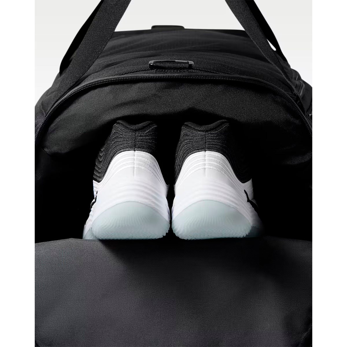ナイキNIKEジムフィットネスヨガ鞄バッグブラジリアトレーニングダッフルバッグラージ95LIB4391-01026FA秋冬