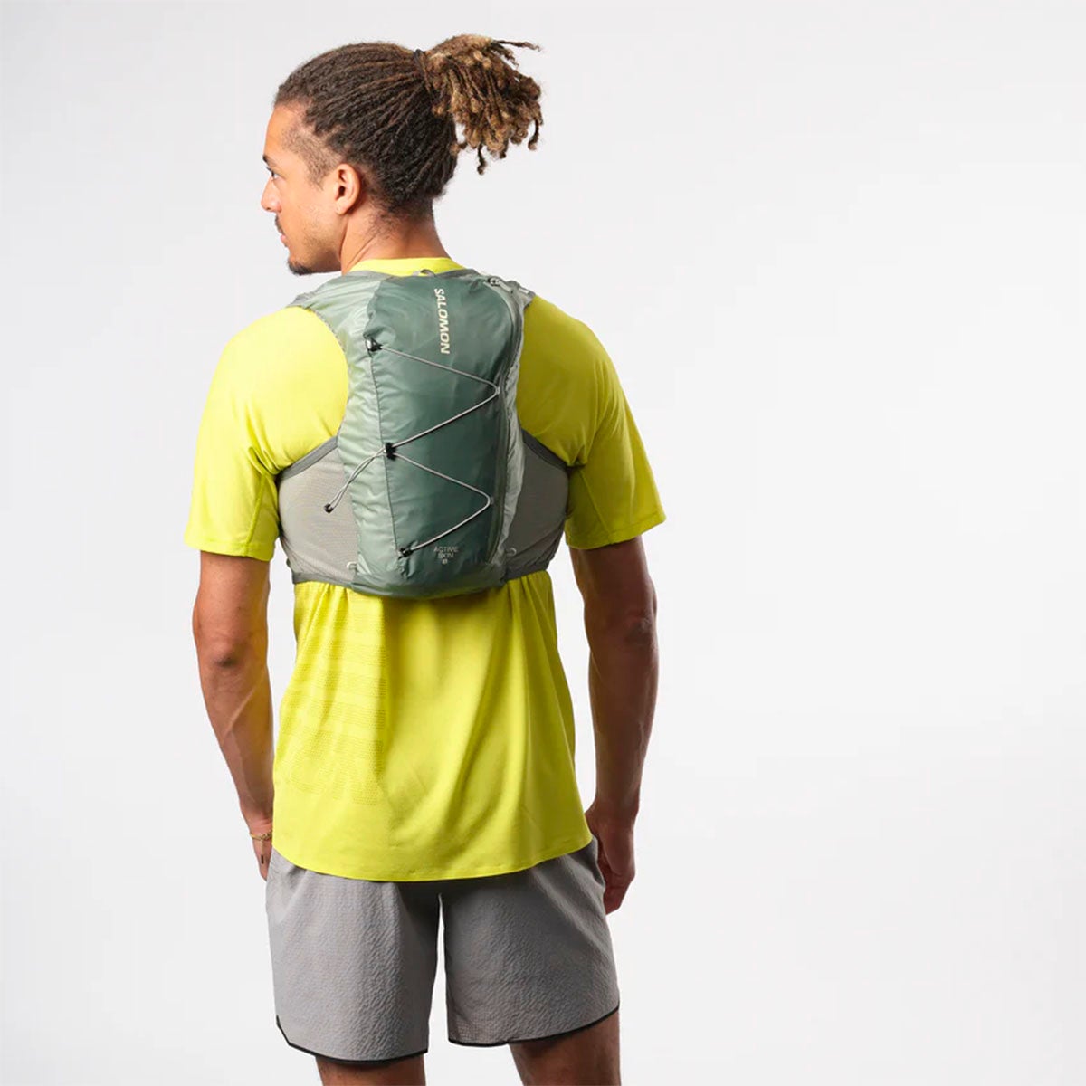 サロモンSALOMONランニング鞄バッグバックパックACTIVESKIN8ランニングベストフラスク付LC217800026FA秋冬