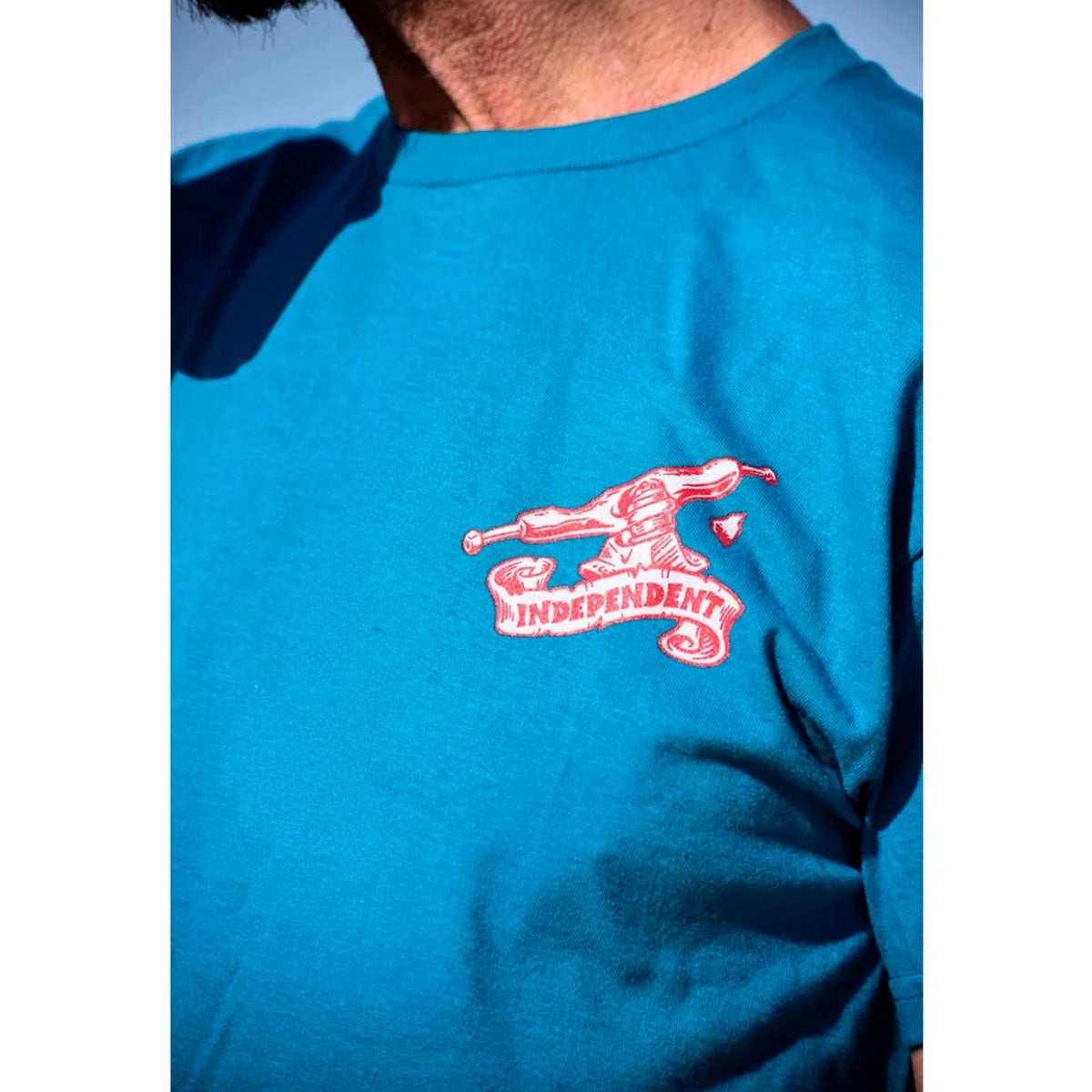 インディペンデントINDEPENDENTスケボースケートボードウェア半袖TシャツUNDERTHEBRIDGES/SREGULART-SHIRT518262408メンズ男性26SU春夏