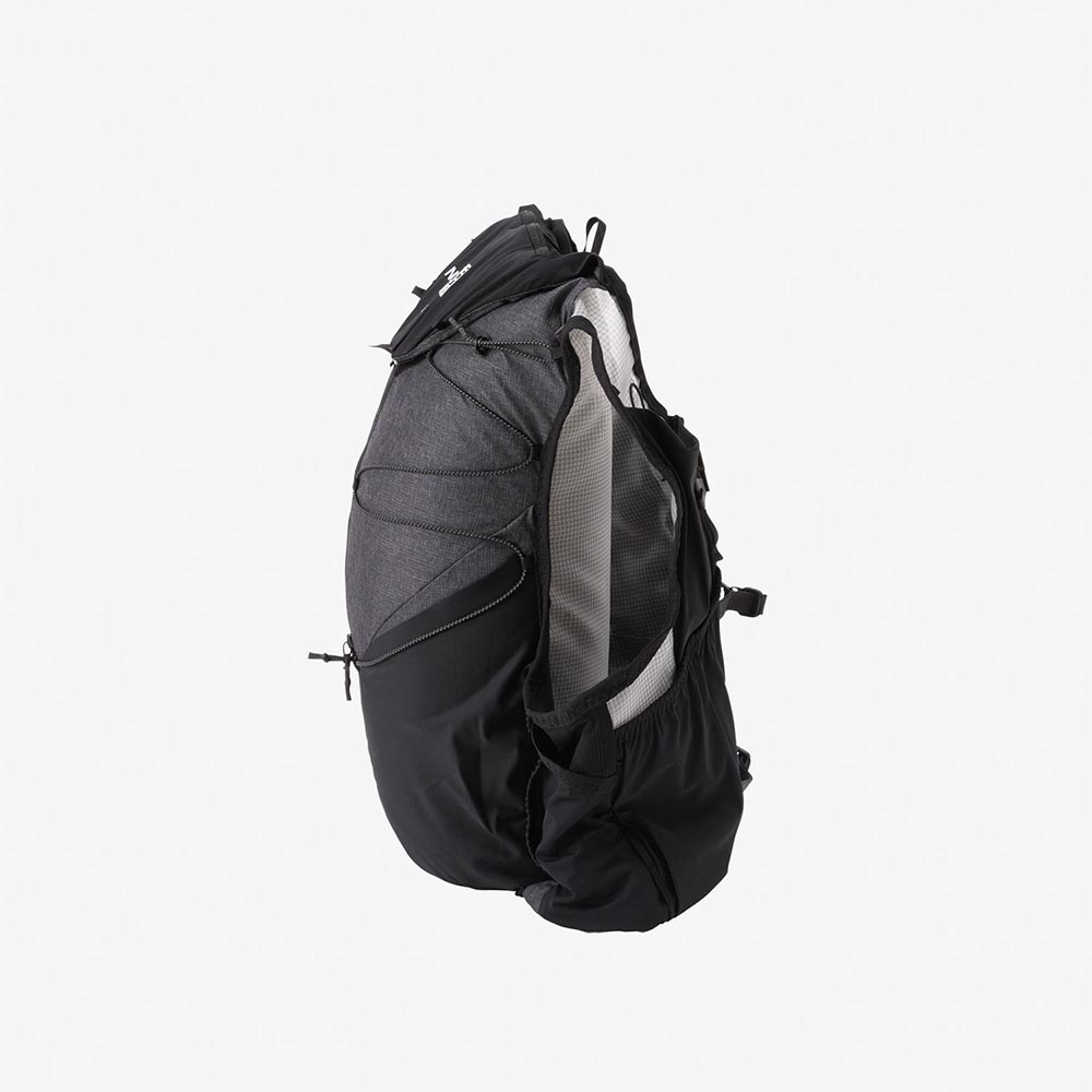 ザ・ノース・フェイスTHENORTHFACEランニング鞄バッグリュックサックバックパックデイパックティーアール10NM62512-CUメンズレディースユニセックス26FW秋冬