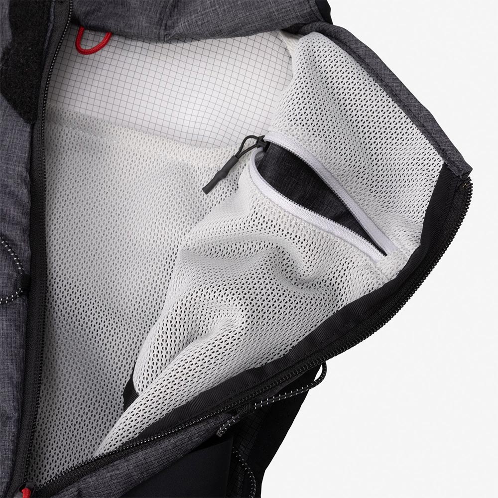 ザ・ノース・フェイスTHENORTHFACEランニング鞄バッグリュックサックバックパックデイパックティーアール6NM62513-CUメンズレディースユニセックス26FW秋冬