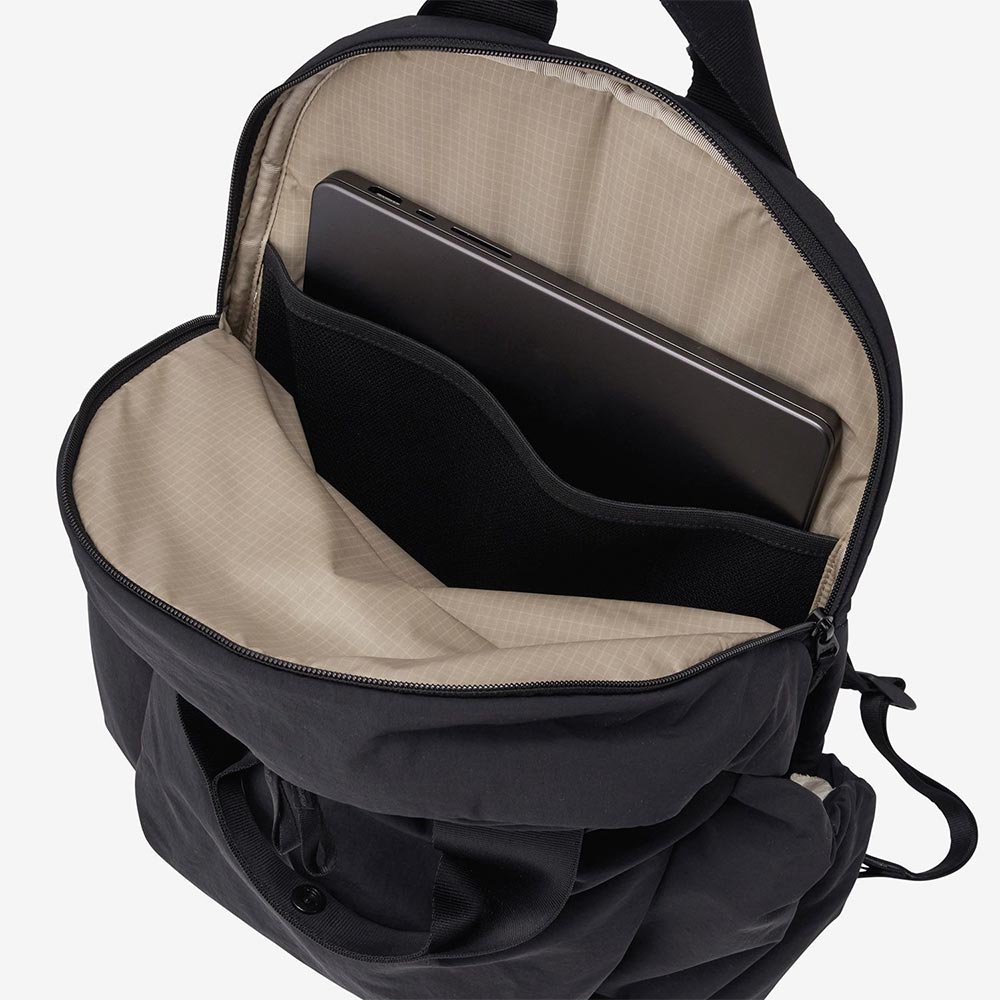 ザ・ノース・フェイスTHENORTHFACEアウトドアカジュアル鞄バッグリュックサックバックパックデイパックフィーカスパックNMW62650-Kレディース女性26FW秋冬