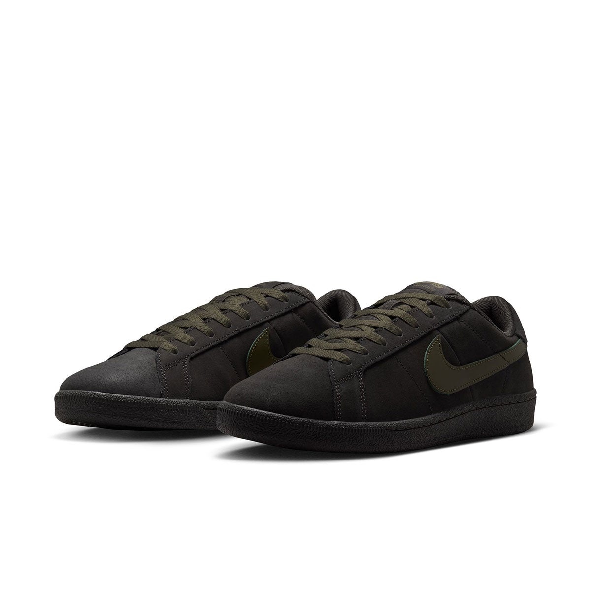 ナイキSBNIKESBスケボースケートボードスケシュースニーカーシューズ靴ZOOMTENNISCLASSICHF7386-200メンズ男性26FA秋冬