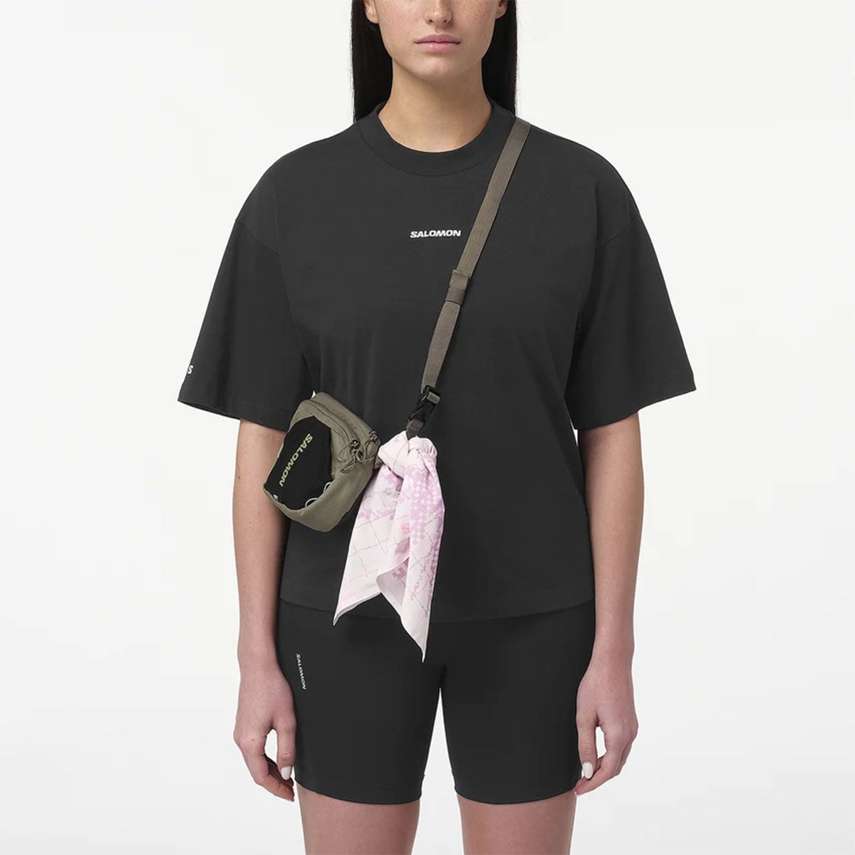 サロモンSALOMONランニングウェア半袖TシャツLOGOLC3014800レディース女性26FA秋冬