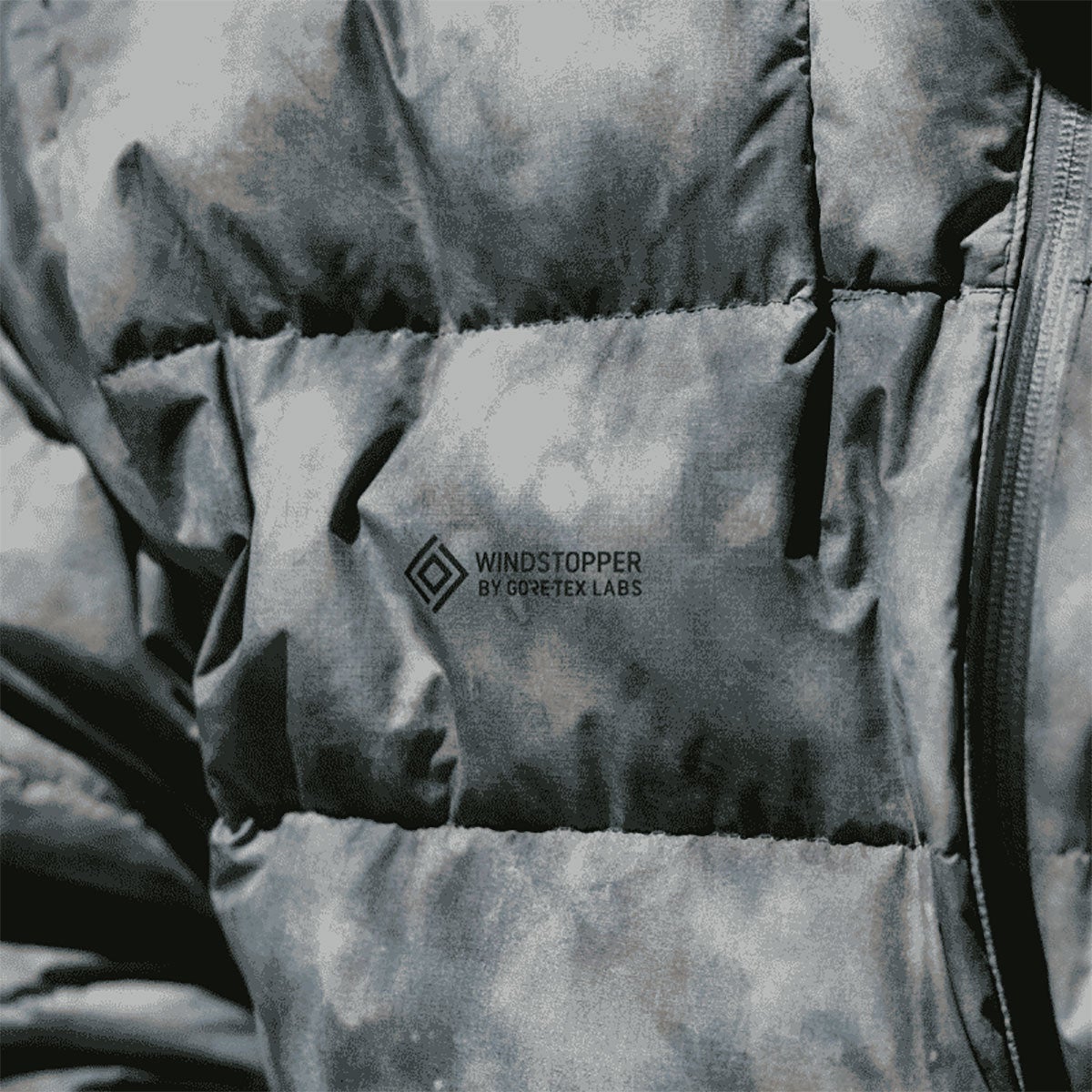 シックスエイトシックス686スノボースノボスノーボードウェアジャケットWINDSTOPPERPYRODOWNPUFFERJACKETM6WNCS130メンズ男性26-27