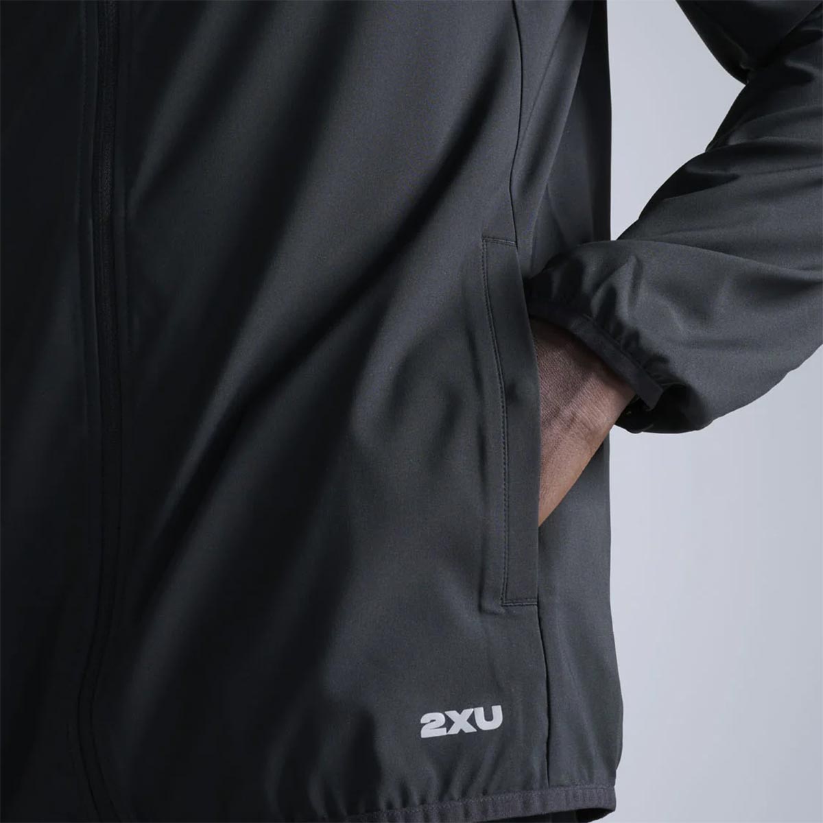 ツータイムズユー2XUランニングウェアアウタージャケットAeroJacketMR7577Aメンズ男性26FA秋冬