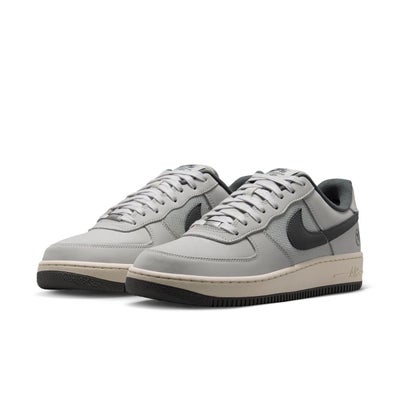 ナイキSBNIKESBスケボースケートボードスケシュースニーカーシューズ靴AIRFORCE1YUTOIO8439-100メンズ男性26FA秋冬