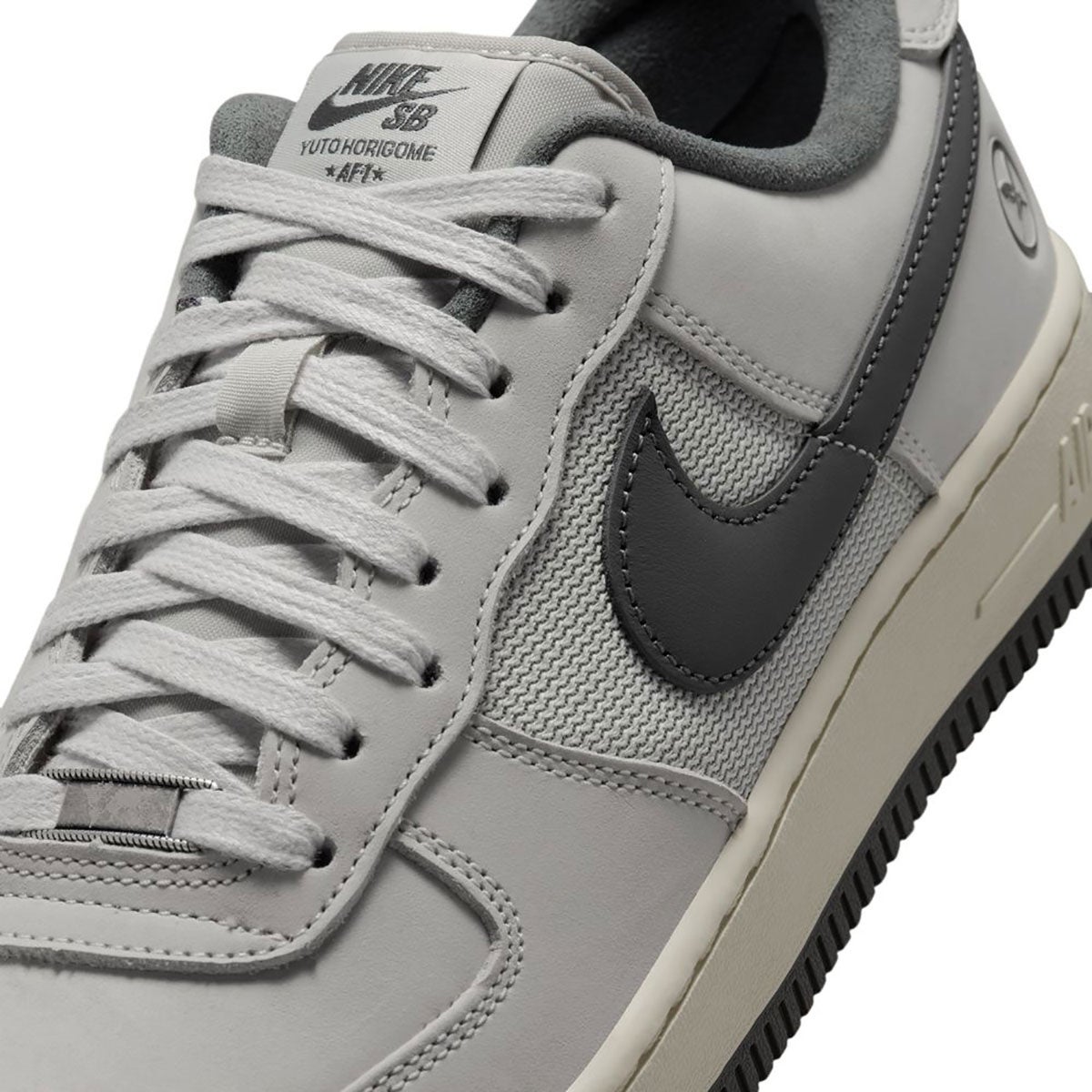 ナイキSBNIKESBスケボースケートボードスケシュースニーカーシューズ靴AIRFORCE1YUTOIO8439-100メンズ男性26FA秋冬
