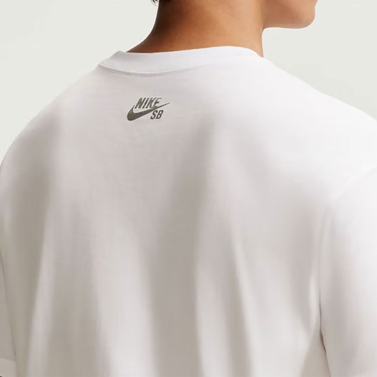 ナイキSBNIKESBスケボースケートボードウェア半袖TシャツNKSBTEELSEYUTO1IM4433-100メンズ男性26FA秋冬