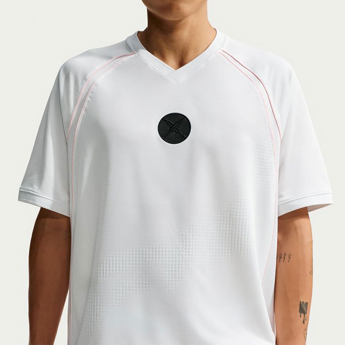 ナイキSBNIKESBスケボースケートボードウェア半袖TシャツNKSBYUTOSSJSYIM5466-100メンズ男性26FA秋冬
