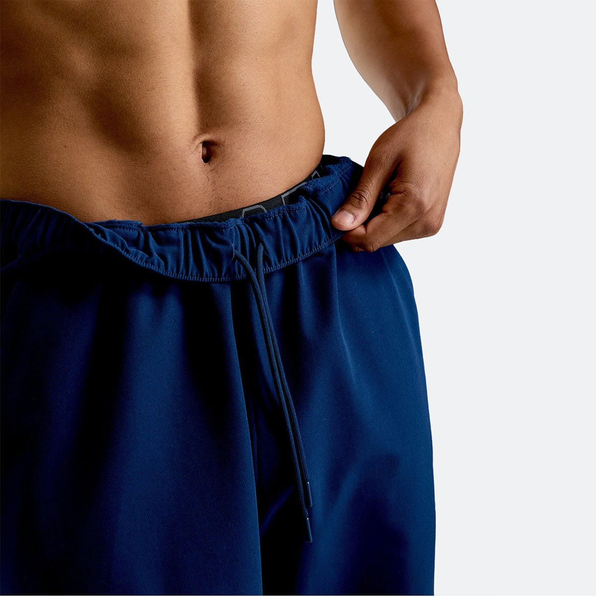 アンダーアーマーUNDERARMOURジムフィットネスヨガウェアボトムスロングパンツ長ズボンUAブラッシュドウーブンパンツ6016750-408メンズ男性26FA秋冬