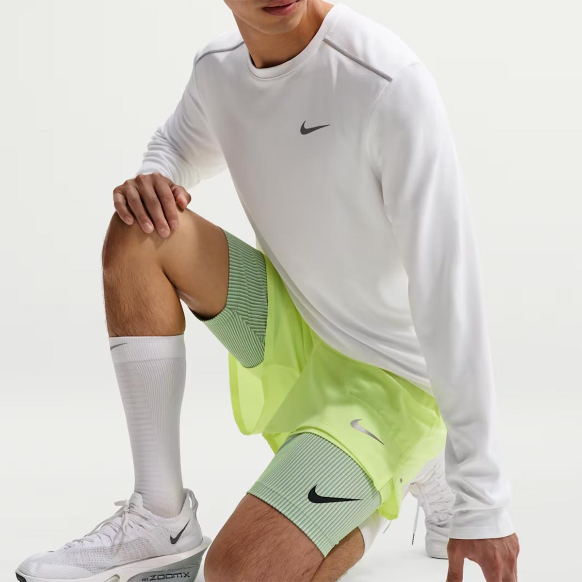 ナイキNIKEランニングウェア長袖TシャツロンTマイラーDri-FITロングスリーブランニングトップIF2087-100メンズ男性26FA秋冬