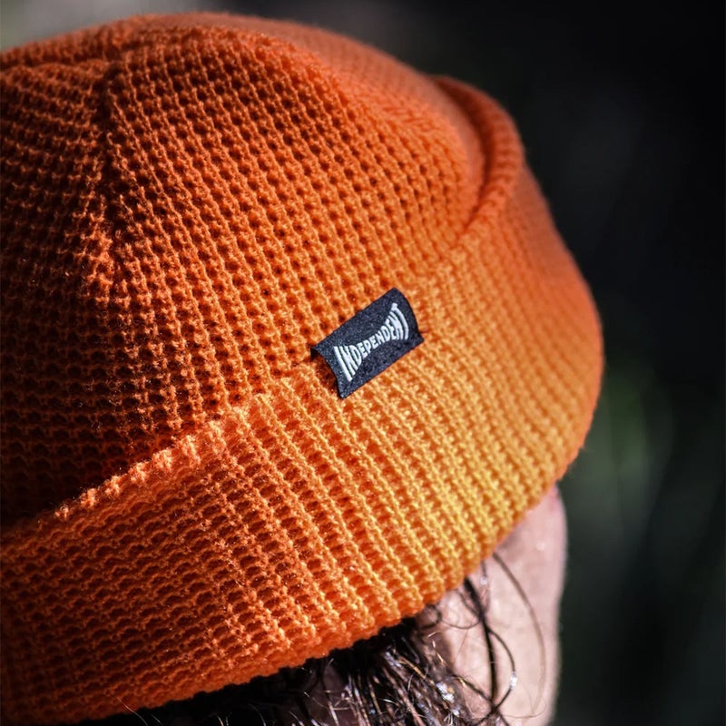 インディペンデントINDEPENDENTスケボースケートボード帽子ニット帽ビーニーBUILTTOGRINDWAFFLEBEANIEHAT51826370226FA秋冬