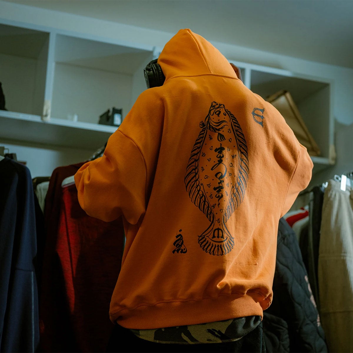 エビセンEVISENスケボースケートボードウェアスウェットパーカーZABUTONHOODIE26FW-SW10メンズ男性26FA秋冬