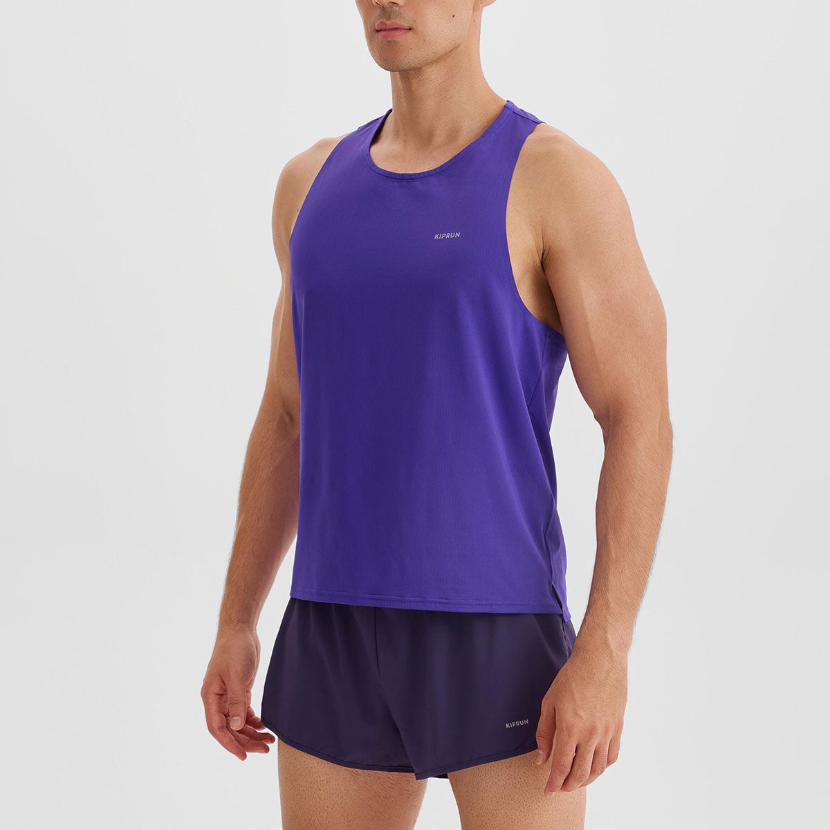 キプランKIPRUNランニングウェアノースリーブタンクトップ900LIGHTRUNNINGTANKTOP8903116メンズ男性26FA秋冬